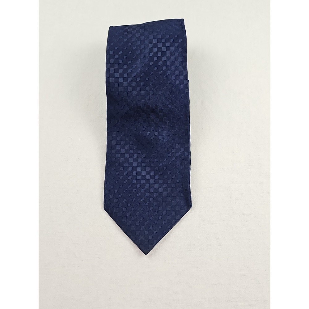 Axist Essentials Men Tie Navy Blue Triangle Pattern Hand Made 100% Silk Neck Tie